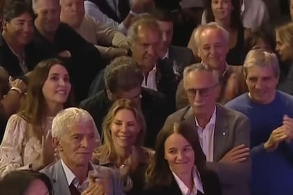 Un libertario más: Daniel Scioli en el búnker libertario el domingo de las elecciones del 26 de octubre