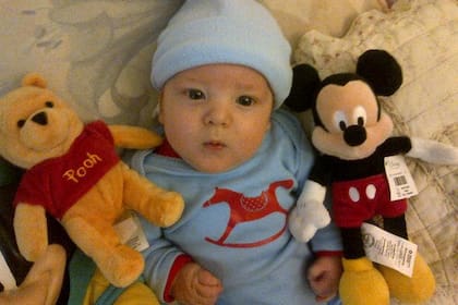 Un luchador. El pequeño Antonito a poco de cumplir seis meses