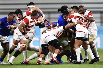Un maul entre jugadores de Samoa y Japón, la formación móvil que generó varios tries en el Mundial