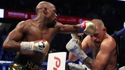 Un Mayweather demoledor a partir del cuarto round