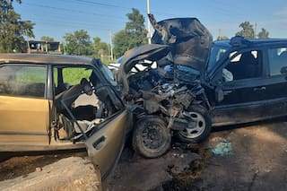 Tiene 15 años y conducía una camioneta: chocó de frente contra un auto y murió el conductor