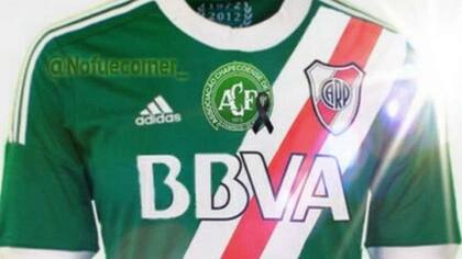 Un montaje que circuló hoysobre cómo podría ser la camiseta que use River ante Independiente