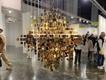 Un móvil de Julio Le Parc fue vendido por la galería brasileña Nara Roesler en Art Basel, por 400.000 euros