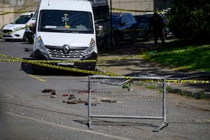 Un muerto en un tiroteo frente al consulado de Israel en Estambul