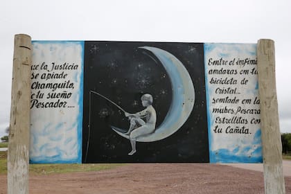 El chanquito y su sueño pescador, uno de los murales de Marito que pueblan Quimilí
