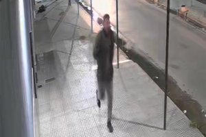 Un policía mató a una motochorra que quiso robarle y se entregó en una comisaría