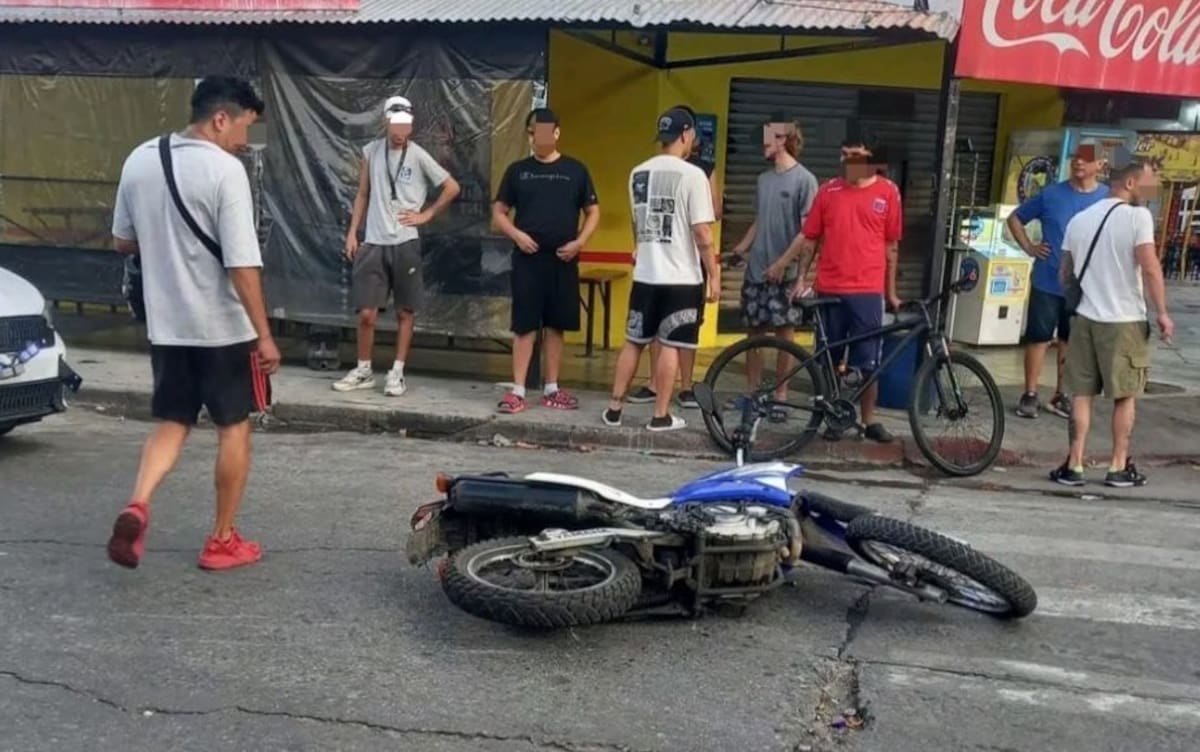 Eles atacaram um policial municipal e um cadete com balas para roubar sua motocicleta Eles atacaram um policial municipal e um cadete com balas para roubar sua motocicleta