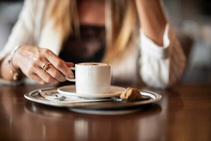 Un organismo estadounidense indicó que 400 miligramos de café al día es una cantidad que no está asociada con efectos negativos