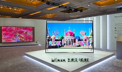 Un panel Micro RGB de 130 pulgadas que Samsung mostró en la CES 2026