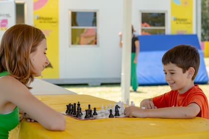 Un partido de ajedrez.