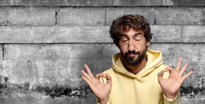 Un pasivo agresivo esconde tristeza e ira tras una fachada.Foto: Freepik.