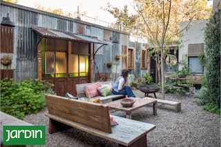 De césped a plantación silvestre: la transformación total de un jardín