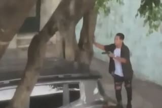 El momento en el que el policía abrió fuego en plena calle en Villa Crespo