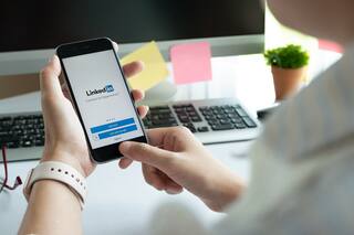 Todos como Clubhouse: LinkedIn también planea tener salas de audio en vivo