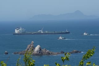 Un petrolero llega a Corea del Sur tras cruzar el estrecho de Ormuz a mediados de abril