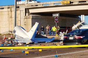 Un Piper PA-31, en el que viajaba solo el piloto, sufrió un percance alrededor de las 19 (hora de la Argentina), cerca de un paso elevado de una autopista en Victoria, Texas