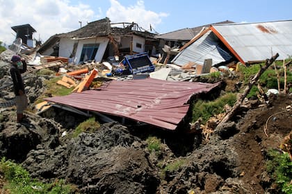 En Palu tierra fue brutalmente removida por el terremoto 