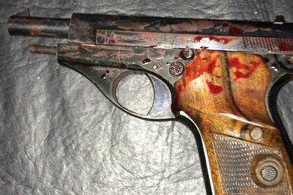 El arma utilizada por el médico