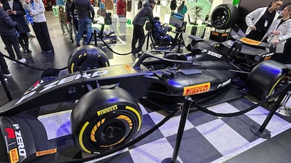 Un prototipo de auto de Fórmula 1, que se convirtió en el atractivo tecnológico de la Expo