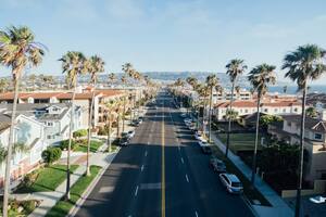 Cuánto dinero se necesita para vivir en las ciudades de California más importantes de Estados Unidos