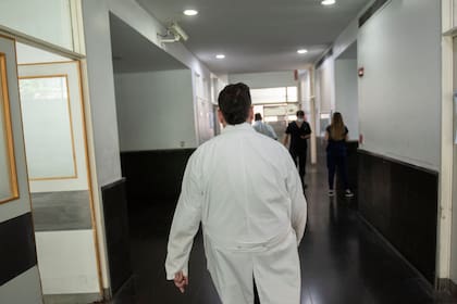 Un recorrida por el Hospital de Emergencias Clemente Álvarez de la ciudad de Rosario