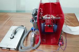 Reconversión: transforman un respirador manual en automático para emergencias
