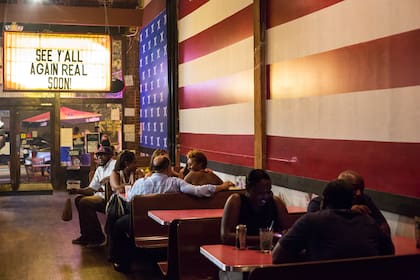 Un restaurante de Edgewood avenue.