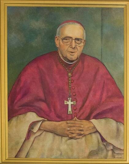 Un retrato del cardenal Jorge Mejía, bibliotecario emérito de la Santa Sede