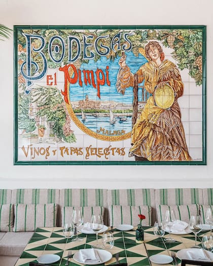 Un rincón del restaurante, ubicado en el hotel Puente Romano, un resort 5 estrellas con salida a la playa.
