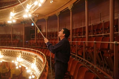 La sala de ensayo de danza del Colón ya está lista para los bailarines del teatro