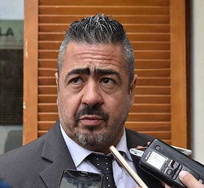 Un robo "que terminó mal" es la principal hipótesis de los investigadores, según el ministro de Seguridad de Chubut, Héctor Iturrioz