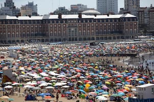 El feriado extralargo de Carnaval llegó a la costa con récords, pero también con un fantasma