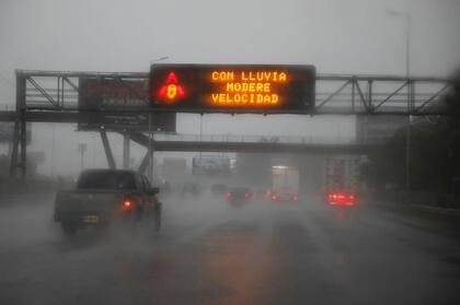 La alerta por tormentas afecta a 10 provincias