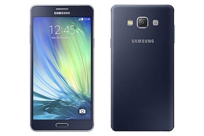 Un Samsung Galaxy A7, con pantalla de 5,5 pulgadas y cuerpo de metal