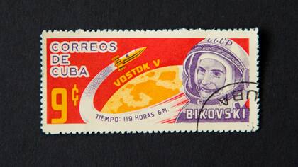 Un sello cubano conmemoró el histórico viaje espacial de Bykovsky.