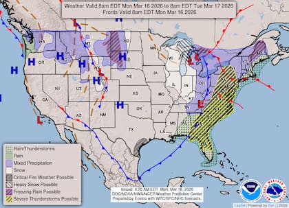 Un sistema de baja presión profunda se desplaza sobre el norte, lo que mantendrá condiciones de ventisca y acumulaciones críticas de nieve en Wisconsin y Michigan
