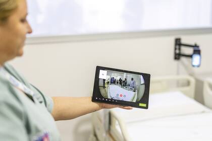 Un sistema de cámaras permite que los pacientes se comuniquen con los enfermeros todo el tiempo