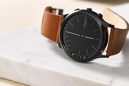 Un Skagen Jorn, un reloj híbrido a mitad de camino entre un smartwatch y un reloj pulsera convencional