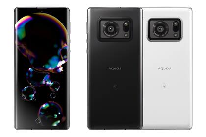 Un smartphone Sharp Aquos R6, con una única cámara trasera con sensor de 1 pulgadas y ópticas Leica