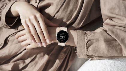 Un "smartwatch" es una opción más moderna de este tipo de regalos que les puede ser muy útil a los taurinos