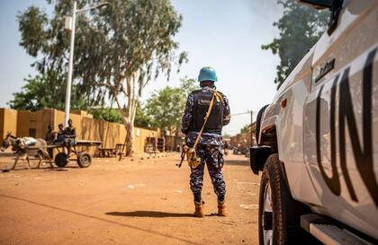 Un soldado de Malí con el casco azul de Naciones Unidas 