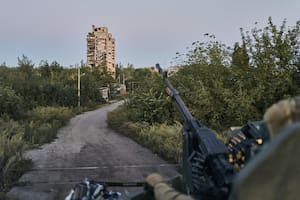 Rusia logra su primer gran avance en Ucrania en nueve meses y Zelensky lanza un desesperado pedido