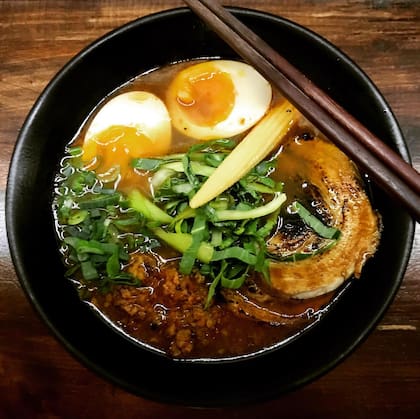 Un spicy miso ramen de Fukuro Noodle Bar. (Fukuro Noodle Bar)