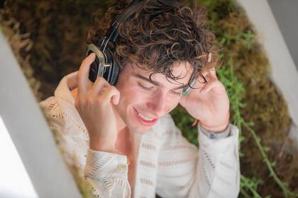 Un spot para vivenciar experiencias con el oído.