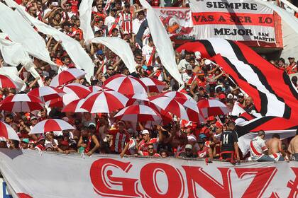 Un superclásico en el Monumental sin hinchas visitantes