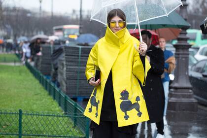 ¿Un tapado con simpáticas estampas de mascotas? ¡Por qué no!