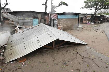 Un techo volado en St. Catherine, Jamaica