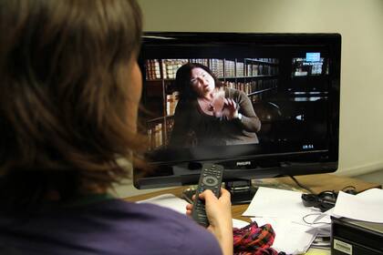 Un televisor con el sintonizador de TDA integrado al equipo