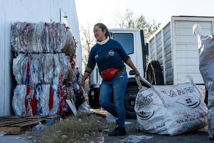 Un tercio de las cooperativas -que tienen en promedio entre 50 y 100 trabajadores- cerró sus puertas por falta de ingresos, aseguran desde el sector