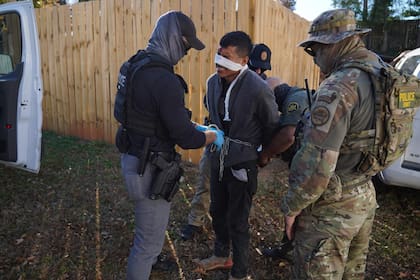 La norma que mencionó el jefe de la Patrulla Fronteriza establece una cuota de aprehensión para migrantes ilegales